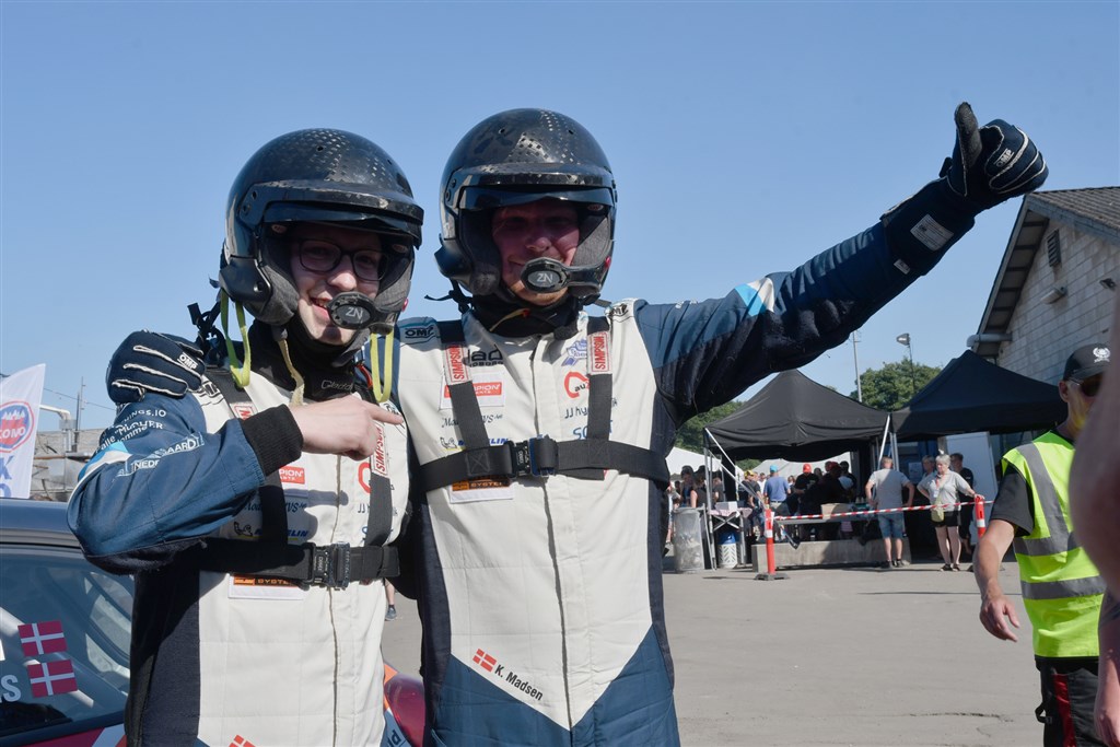 Brødrene Kenneth og Jacob Madsen fra Ruds Vedby glimrede i weekendens KOMO Rallysprint ved at besætte to af de tre pladser på sejrspodiet.
(Foto: Morten Dam)